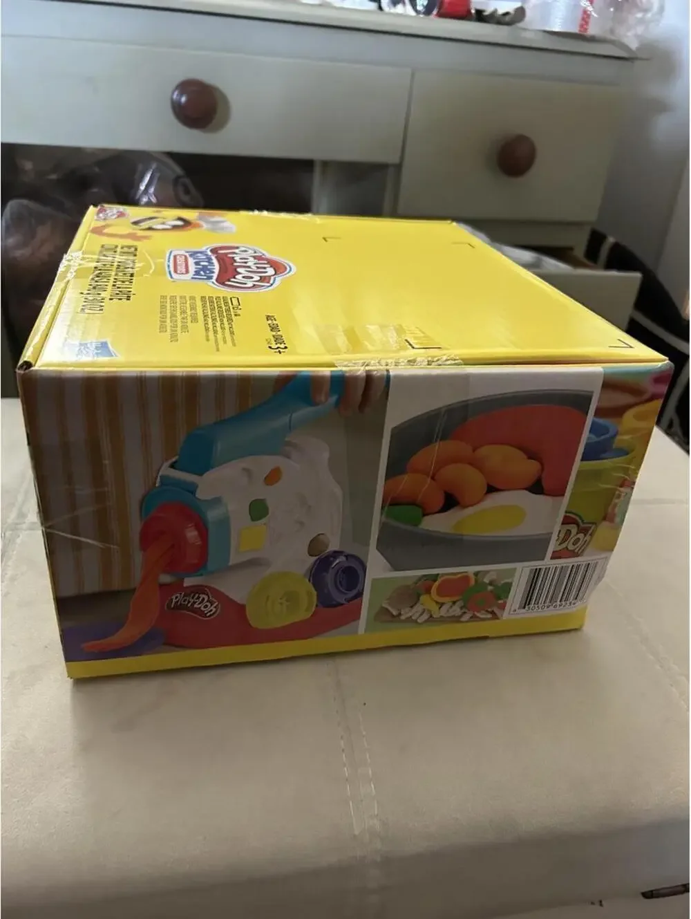 Play-Doh Kitchen Creations Ultimate Chef Set- 30 oz. 40 pcs set